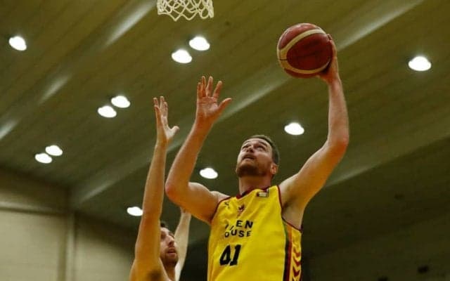 群馬が茨城に大勝し、チーム史上初のB2リーグ王者に！　クウェリを筆頭に4選手が20得点以上を記録