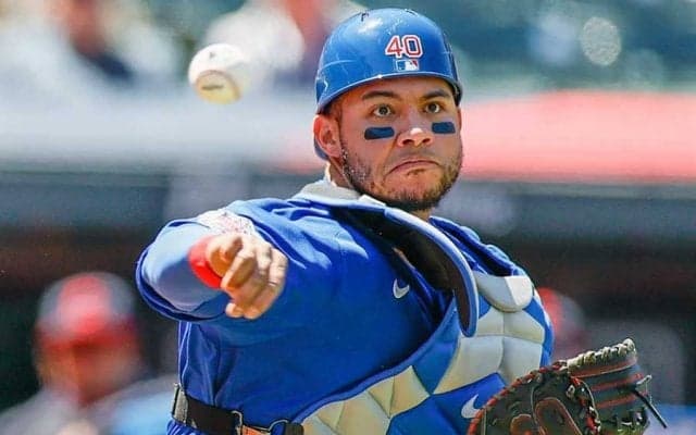 【MLB】159km剛球が直撃　見るだけで痛い捕球ミスに米驚き「なぜプレーできる？」「うわっ」