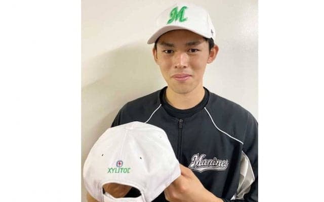 佐々木朗希「面白い試み」　ロッテが29日広島戦の練習で“キシリトールキャップ”着用