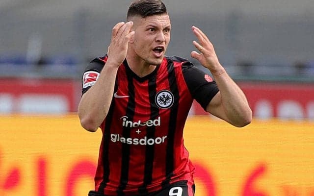 FWヨビッチはレアル帰還、フランクフルトが6名の退団を発表