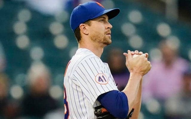 【MLB】剛腕デグロム、大谷に引けを取らない“快足二塁打”に米記者驚き「彼は投手。速い！」