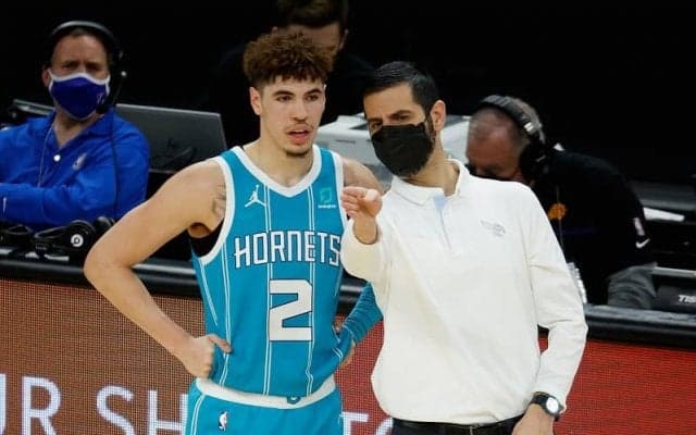 6連敗で今季を終えたホーネッツ、ジェームズ・ボーレゴHCを来季も続投へ