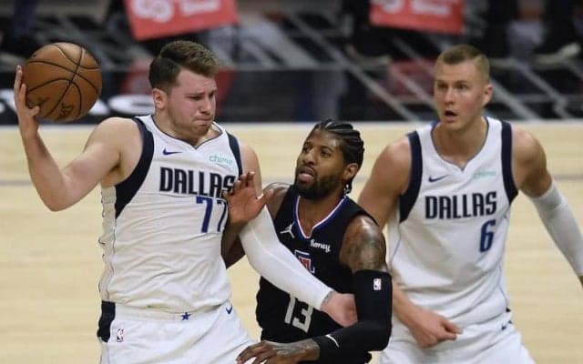 マブスが敵地でクリッパーズに連勝…レイカーズとネッツも白星／NBAプレーオフ