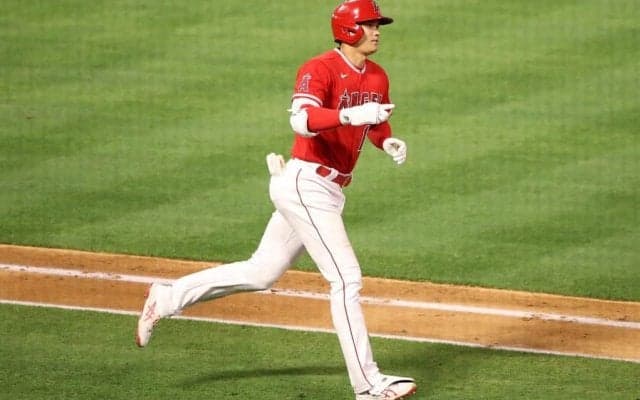 【MLB】大谷翔平の球団史上最速弾、解説者も見失う「打球を探そうとしたが既にスタンドに…」
