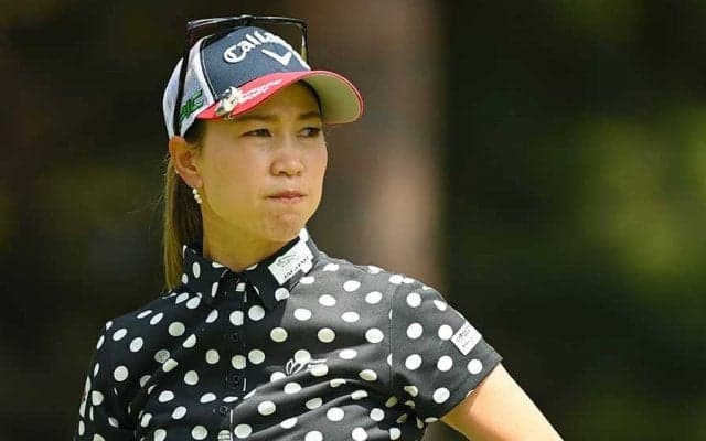 髪下ろした上田桃子、700万円超“重厚ジャガー”との1枚が反響拡大「ギャップ凄いね」