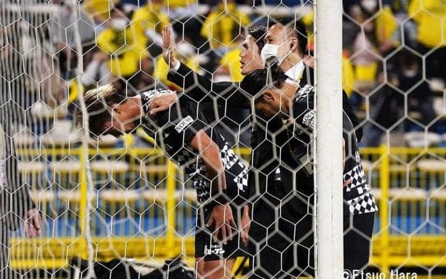 【柏ー神戸】「胸糞乱闘危機」を直前回避したファインプレー　原悦生PHOTOギャラリー「サッカー遠近」　