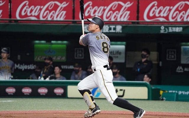 阪神ドラ1佐藤輝がプロ初1試合2本塁打！　第1打席で先制11号、第3打席でも12号の豪快弾