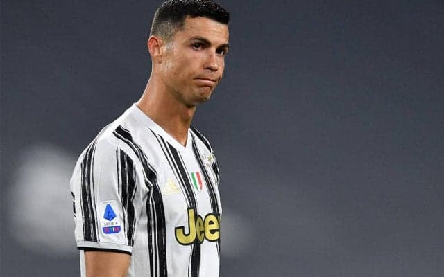 C・ロナウドを引き合いに出し「今の選手は鏡をとても愛している」アトレティコSDが小言