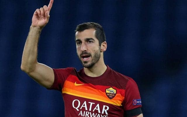 ムヒタリアンが新作スパイクを制作！ローマのコロッセオが描かれた壮大なデザインに