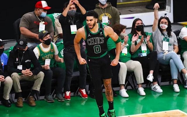 セルティックスがネッツとの第3戦を制す…テイタムが獅子奮迅の50得点