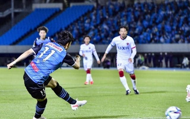 川崎、劇的な鹿退治！(2)今季最短出場時間「三笘薫の早すぎた途中交代」のワケ