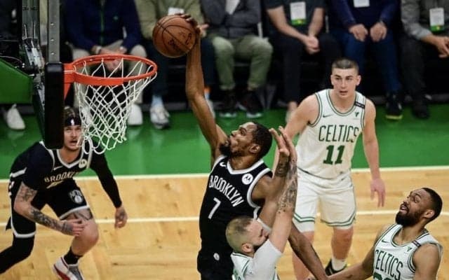 ネッツとホークスがシリーズ王手…サンズとクリッパーズも白星／NBAプレーオフ
