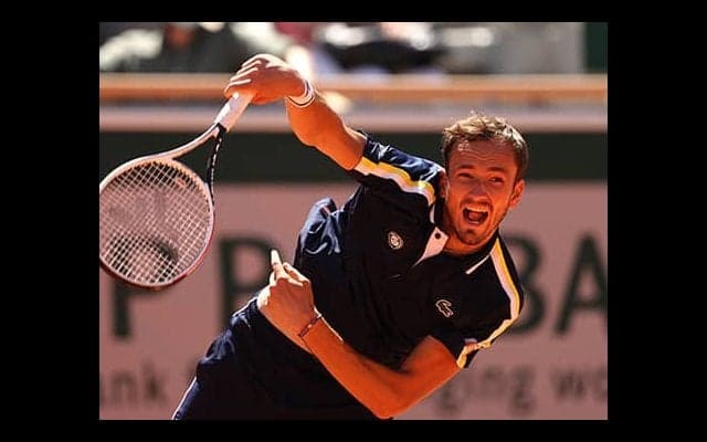  メドベージェフ 全仏OP初白星 