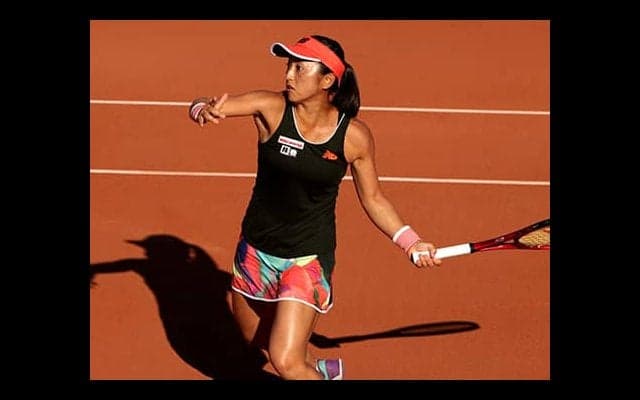  土居美咲  全仏OP初戦敗退 