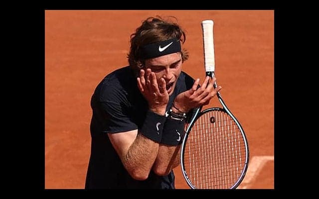 ルブレフ 初戦敗退「不運」