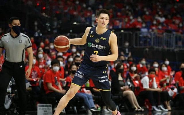 今シーズンの最優秀新人賞はテーブス海が獲得「この新人賞を次につなげられたら」