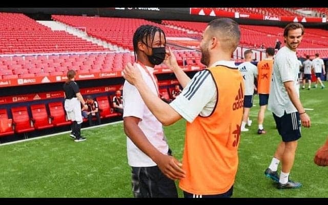 アンス・ファティがスペイン代表を激励