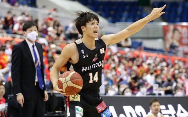 ベスト6thマンは大阪の橋本拓哉が受賞「自分のプレーをするだけという意識を持って…」