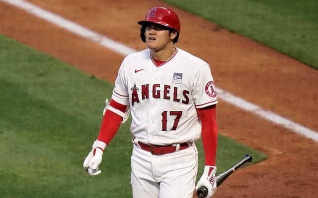 【MLB】大谷翔平がデカい　米女子メダリストの“凸凹2ショット”に反響「等身大？」「大好き」