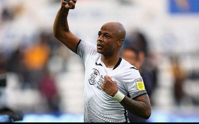 プレミア昇格逃したスウォンジー、エースFWアイェウが退団…