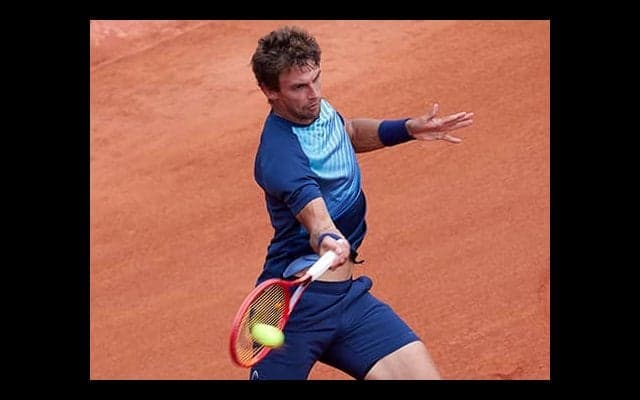  錦織戦で不運 全仏OP途中棄権 