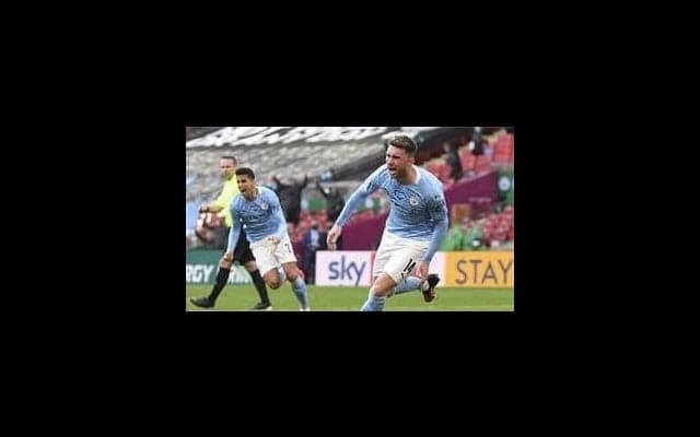 バルサ、シティのスペイン代表CBラポルテを狙う