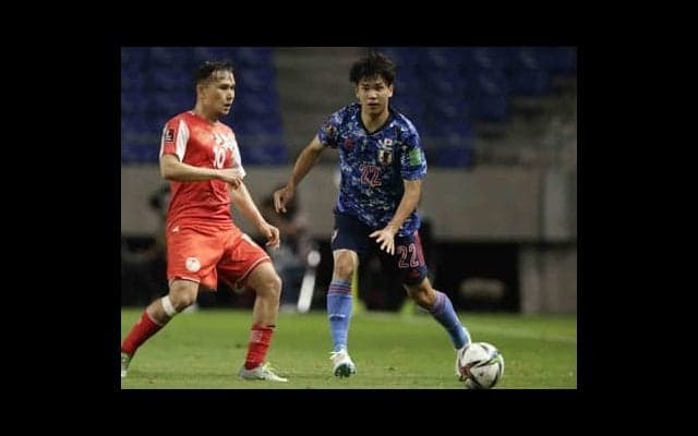 日本代表右SBとボランチの競争が激化。山根視来と橋本拳人に存在感