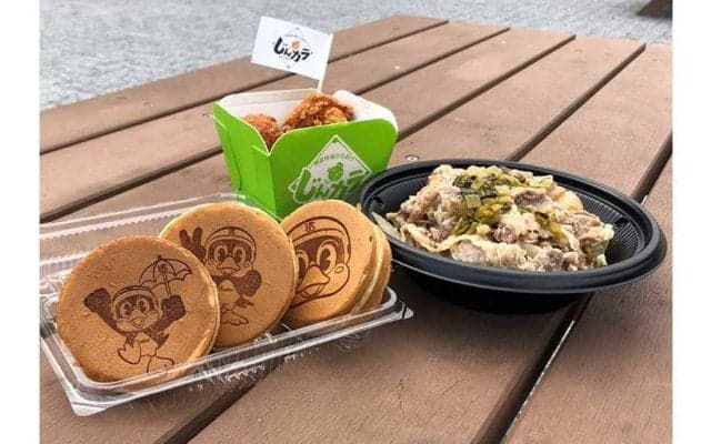 ロッテがヤクルト戦限定グルメ販売　神宮球場で人気「じんから」「つば九郎焼き」など