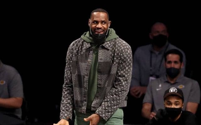 8750万人のフォロワーを持つレブロンのインスタグラム1投稿の価値はいくら？