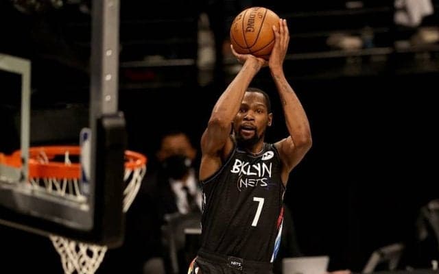 POで高精度なショットが際立つデュラントをカイリーが絶賛「皆がリスペクトしている」