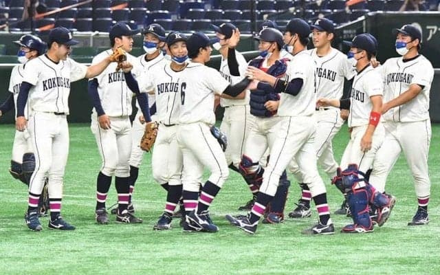 【大学野球】ベンチの“雰囲気作り”から始まった逆転劇　国学院大初出場初勝利のポイントは？