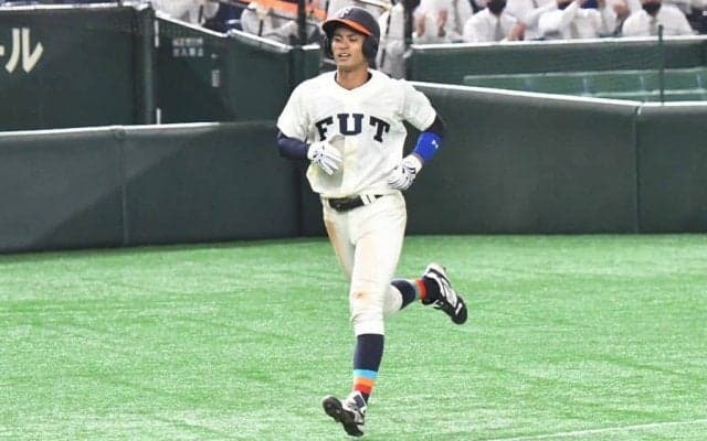 【大学野球】背景には元広島戦士の助言　“パンフ”に名前のない福井工大の伏兵が殊勲のアーチ