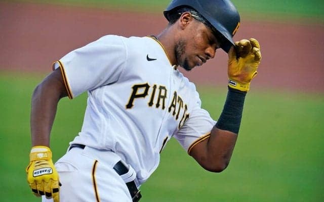 【MLB】「ありえないだろ！」　打球に目を奪われた？　ベース踏み忘れた“幻アーチ”に米激怒
