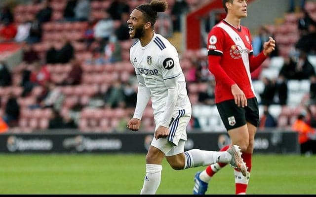 リーズ、ウェールズ代表FWロバーツと新契約締結!　今季待望のPL初ゴール