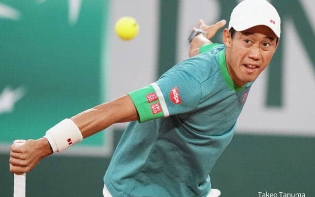 錦織圭が自身のアプリでドイツ・ハレ大会のコートでミルニーコーチと練習開始を報告
