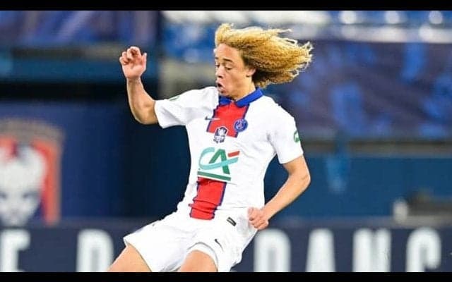 ラ・マシアで育った若き天才シャビ・シモンズ、PSGと契約延長へ