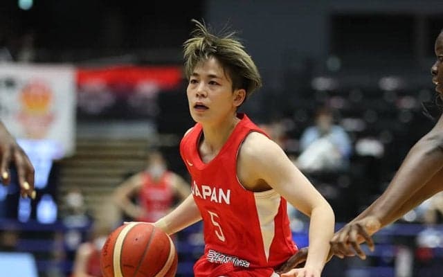 三好の3ポイントなどで最終クォーターに本来のプレーを取り戻した女子日本代表が勝利