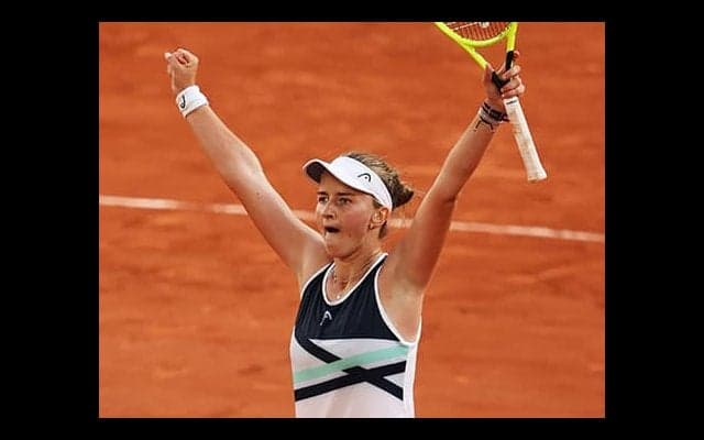  MPしのぎ四大大会初の決勝へ 