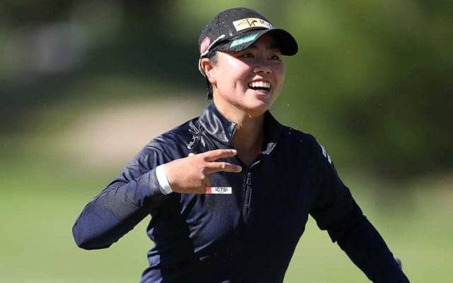 笹生優花、フィリピンで切手になる　郵便長官が全米Vを表彰「19歳が前人未踏の勝利」