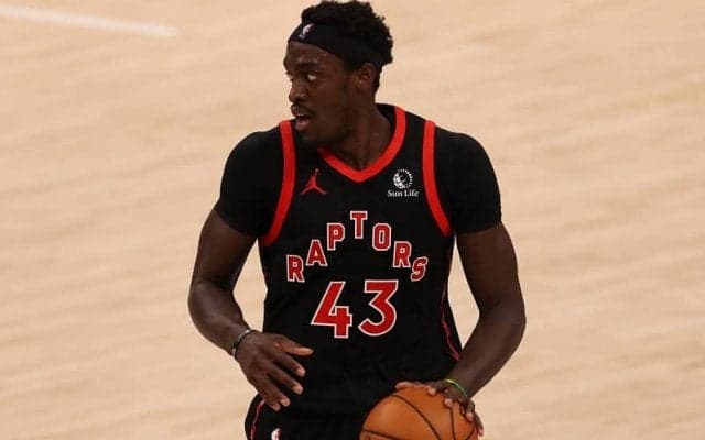 左肩の手術を断行したラプターズのパスカル・シアカム、来季開幕戦は欠場濃厚か