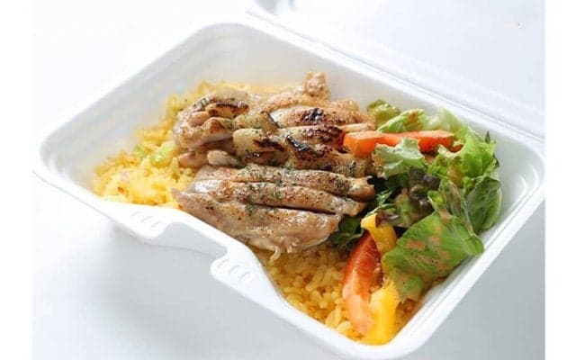 ロッテ、マーティンのチキンライスを販売　食事メニュー第3弾は「ボリューム満点」