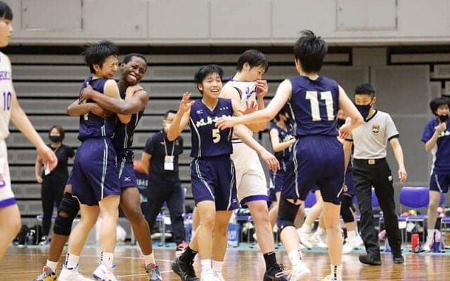 東海大会を制した岐阜女子がタイトなディフェンスで桜花学園のオフェンスを凌駕