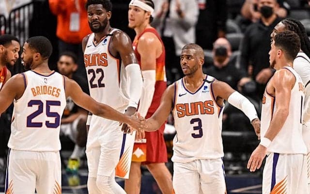 バックスがシリーズをイーブンに、サンズは西の決勝へ進出／NBAプレーオフ