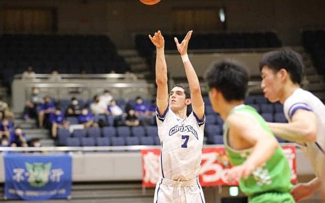 苦しみながらも決勝戦を勝利した中部大学第一が東海大会優勝を果たす