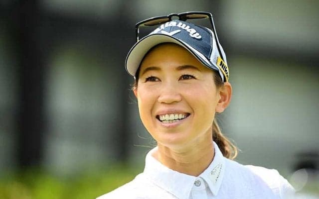 上田桃子が結婚　盟友・宮里藍は思い出のハグショットで祝福「私もとにかく嬉しい日」