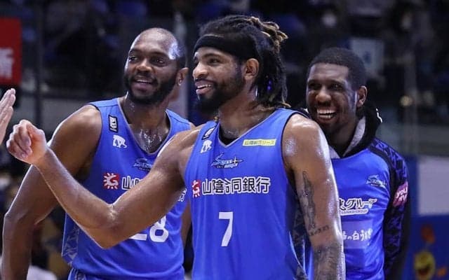 ペリン・ビュフォードが島根と契約継続「島根に戻れることに大変感謝」