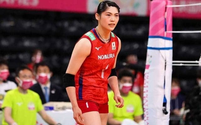 黒後愛、23歳誕生日の“ギリギリレシーブ”に海外驚き「美しい」「パンケーキセーブ」