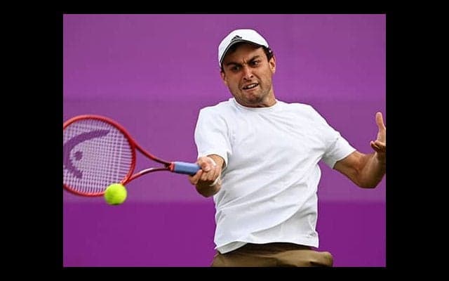  ツアー初の芝は逆転で白星 