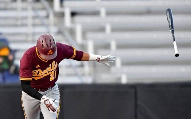 「こんなにイキっちゃだめだよ」ドヤ顔を見せた打者、4秒後に待っていた“悲劇”