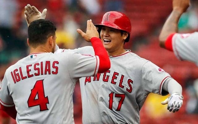 大谷翔平、敵地でネット越しに神対応　米識者が伝えた即席サイン会「素晴らしい！」【今季の二刀流】